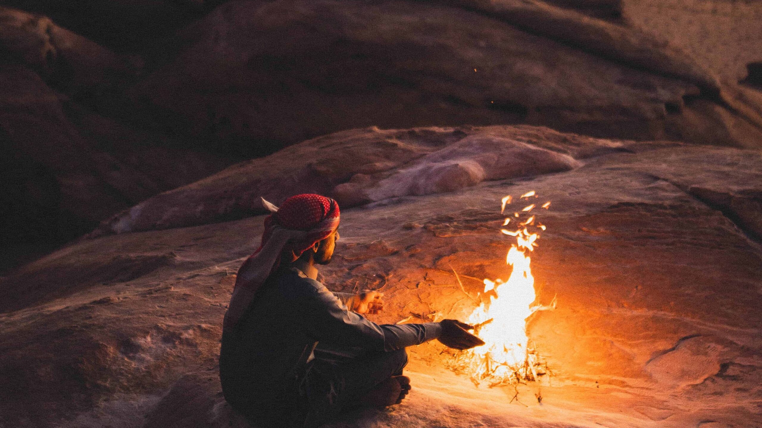 arab man in desert, campfire, mindfulness in islam